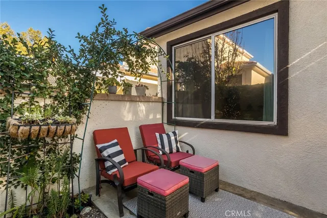 $635,000 | 27839 Skycrest Cir Drive, Unit 9, Valencia, CA 91354