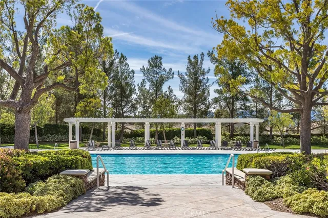 $635,000 | 27839 Skycrest Cir Drive, Unit 9, Valencia, CA 91354