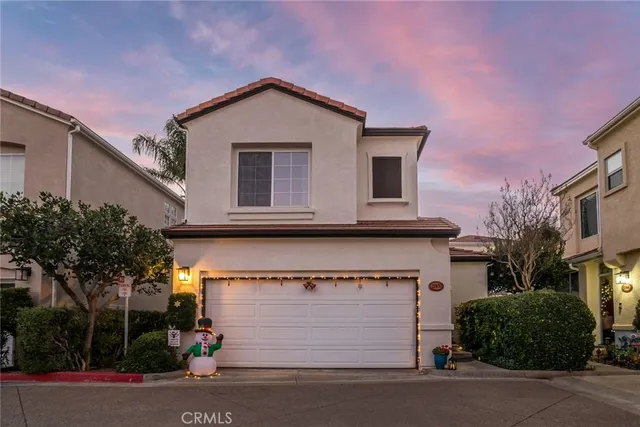 $635,000 | 27839 Skycrest Cir Drive, Unit 9, Valencia, CA 91354