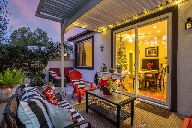 $635,000 | 27839 Skycrest Cir Drive, Unit 9, Valencia, CA 91354