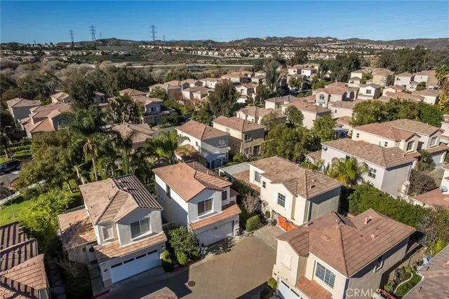 $635,000 | 27839 Skycrest Cir Drive, Unit 9, Valencia, CA 91354