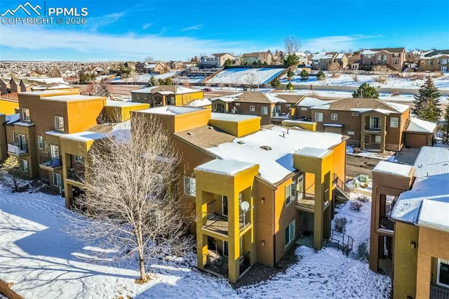 a picture of city view