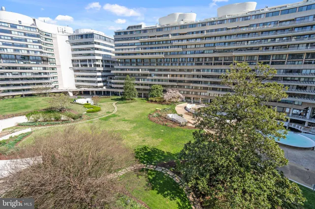 $415,000 | 700 New Hampshire Avenue Northwest, Unit 712, Washington, DC 20037