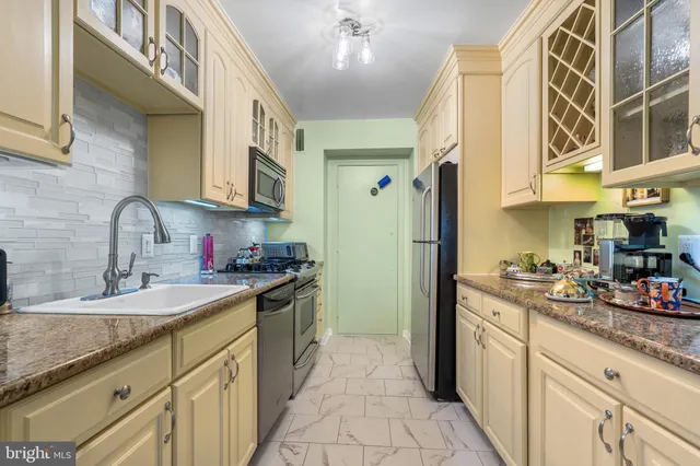 $415,000 | 700 New Hampshire Avenue Northwest, Unit 712, Washington, DC 20037