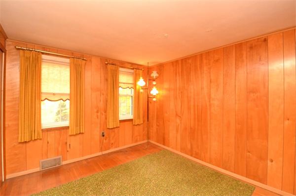 7 Hillcroft Road Waltham, MA 02452 - Photo 18 of 30 Gallery Image 18