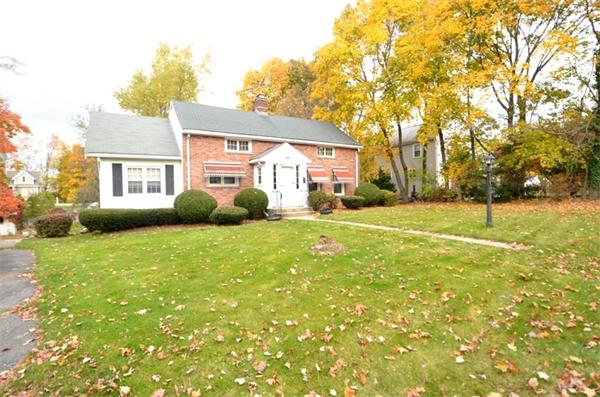 7 Hillcroft Road Waltham, MA 02452 - Photo 27 of 30 Gallery Image 27
