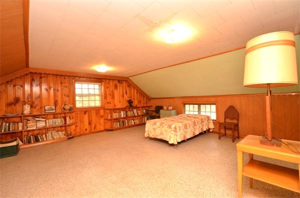7 Hillcroft Road Waltham, MA 02452 - Photo 4 of 30 Gallery Image 4