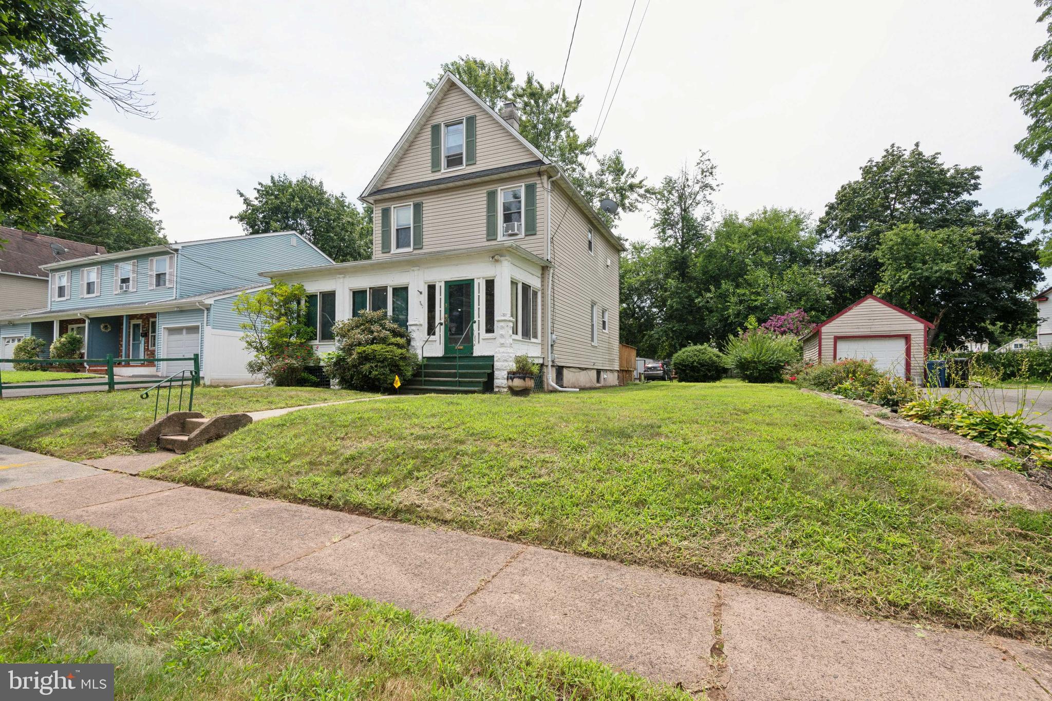 338 Hunter Avenue Plainfield, NJ 07063 - Photo 2 of 25