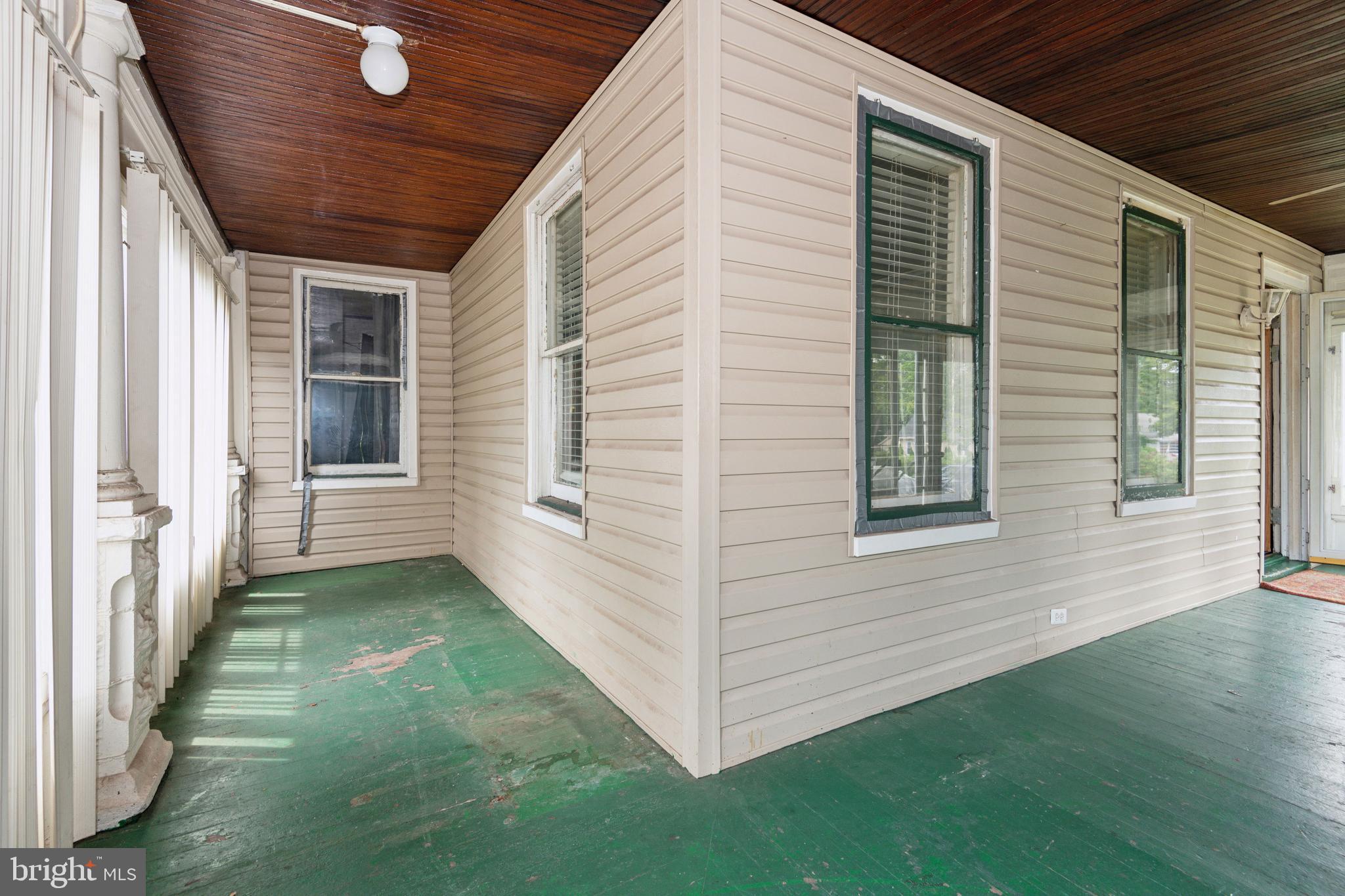 338 Hunter Avenue Plainfield, NJ 07063 - Photo 4 of 25