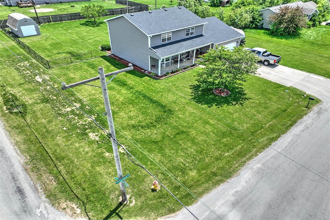 1910 South Ferndell Drive Decatur, IL 62521 - Photo 2 of 32