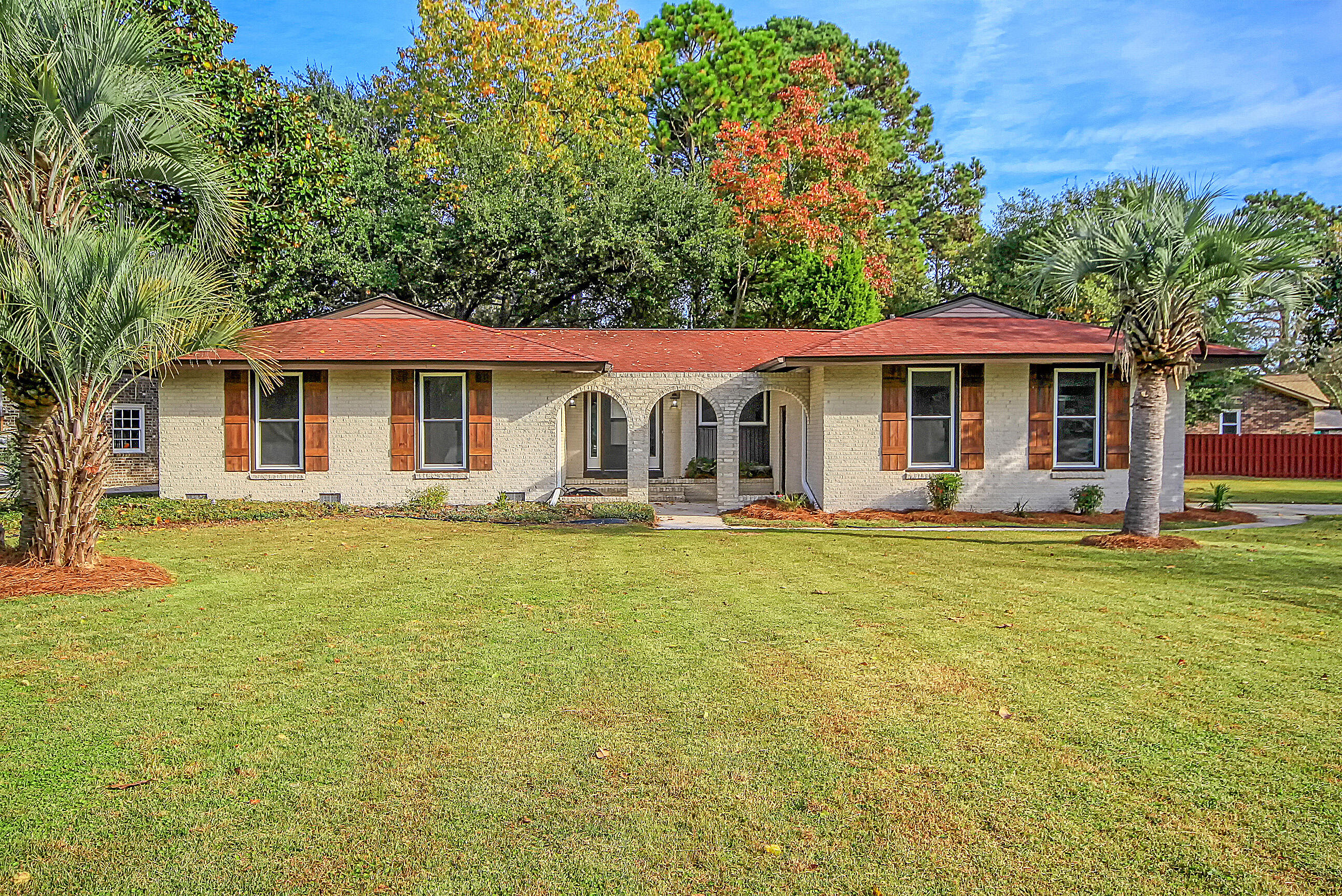 2 Lampton Road Charleston, SC 29407 - Photo 1 of 8 CREM_2 Lampton_003
