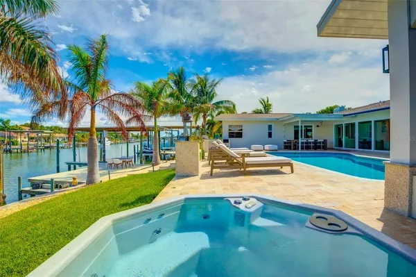 $14,500 | 807 Snug Island, Clearwater, FL 33767