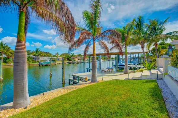 $14,500 | 807 Snug Island, Clearwater, FL 33767