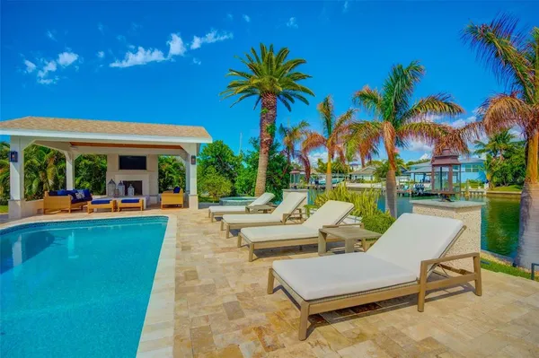 $14,500 | 807 Snug Island, Clearwater, FL 33767