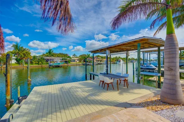 $14,500 | 807 Snug Island, Clearwater, FL 33767