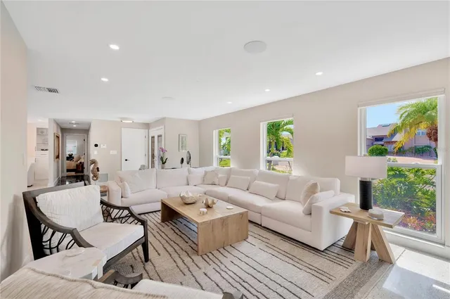 $14,500 | 807 Snug Island, Clearwater, FL 33767