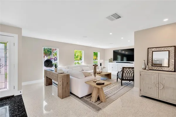 $14,500 | 807 Snug Island, Clearwater, FL 33767