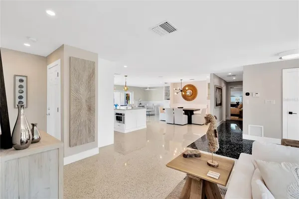 $14,500 | 807 Snug Island, Clearwater, FL 33767