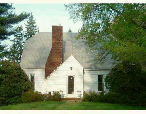628 Shenango Road Beaver Falls, PA 15010 - Photo 1 of 3 Gallery Image 1