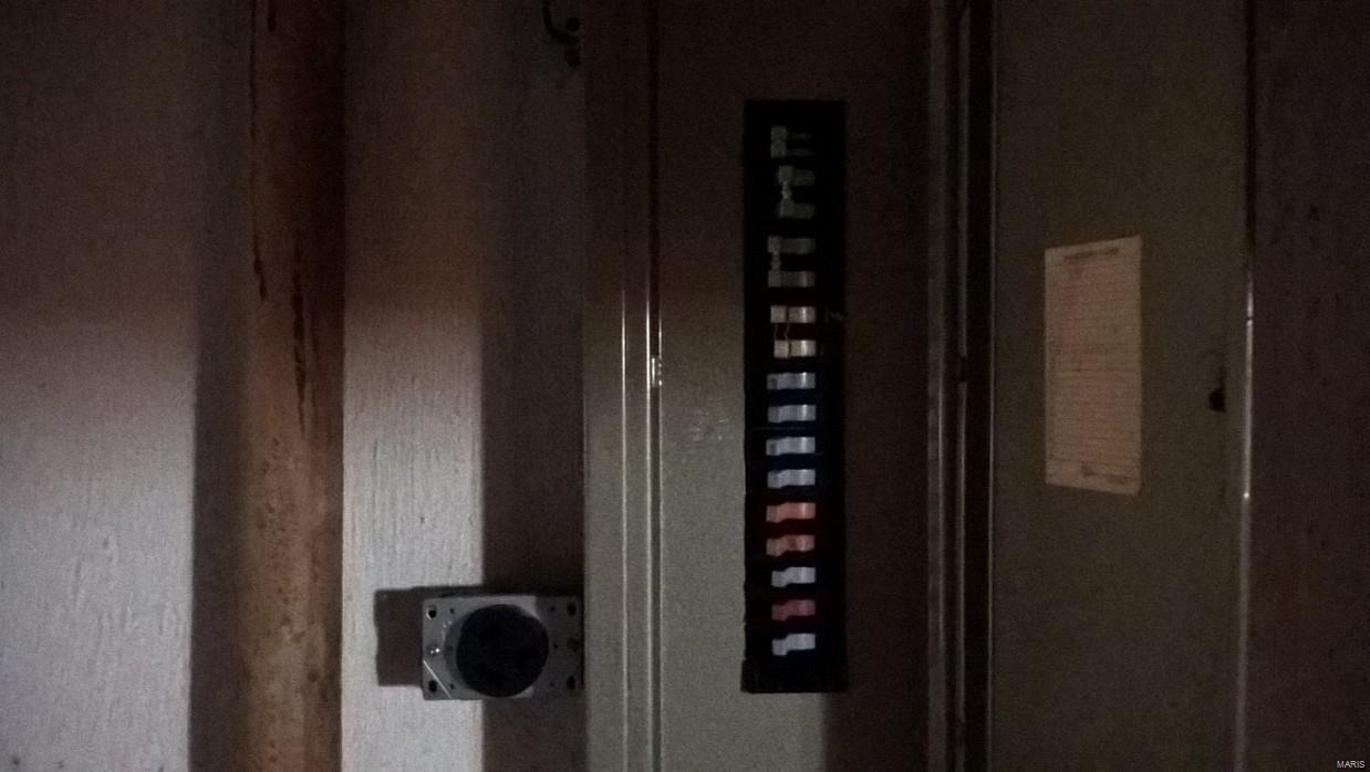 85 Ruth Drive Florissant, MO 63031 - Photo 7 of 8