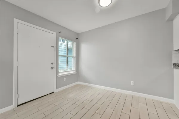 $895 | 2914 Avenue K, Unit 1, Galveston, TX 77550