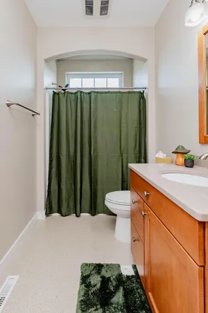 $735,000 | 126 37th Avenue East, West Fargo, ND 58078