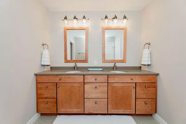 $735,000 | 126 37th Avenue East, West Fargo, ND 58078