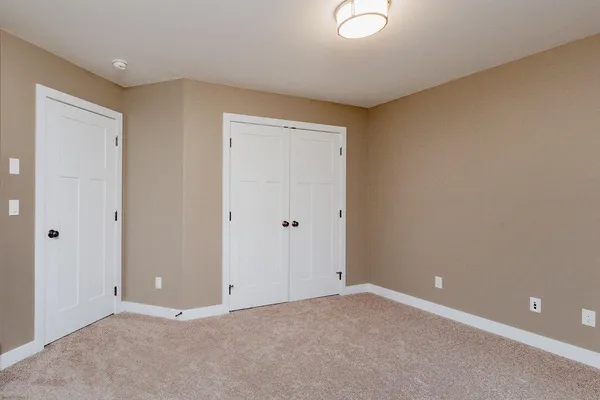 $735,000 | 126 37th Avenue East, West Fargo, ND 58078