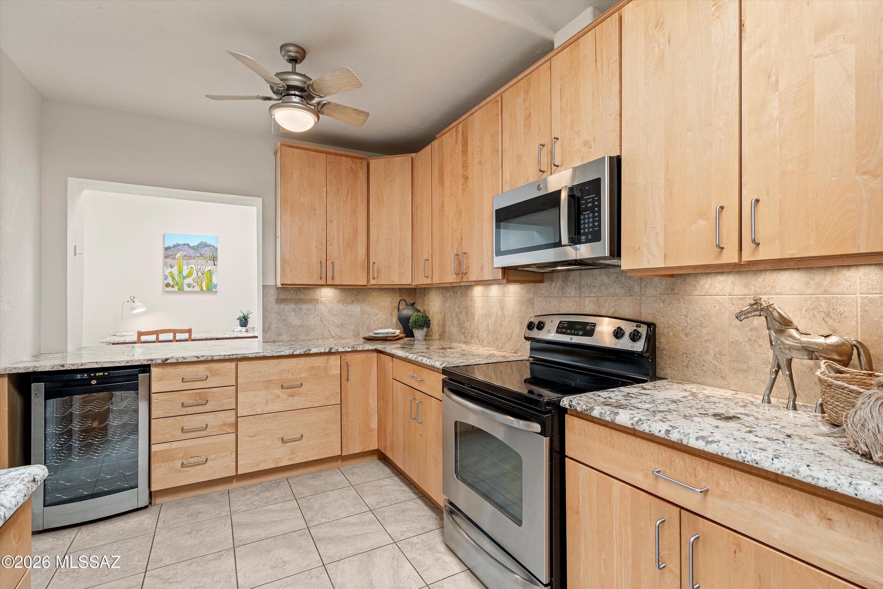 7402 East Wandering Road Tucson, AZ 85750 - Photo 14 of 38 Kitchen