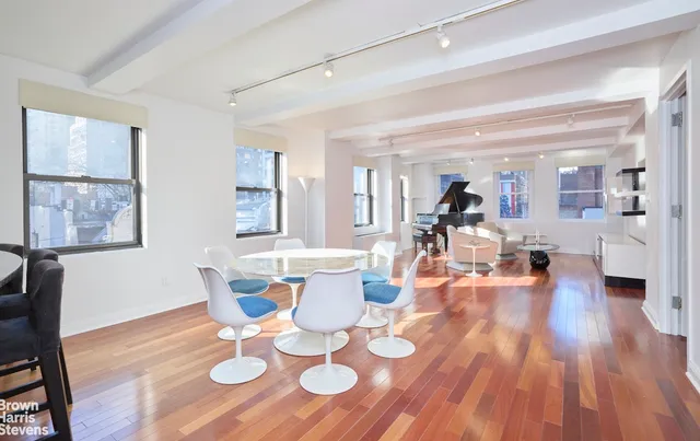 $1,395,000 | 235 East 49th Street, Unit 6BC | Midtown East