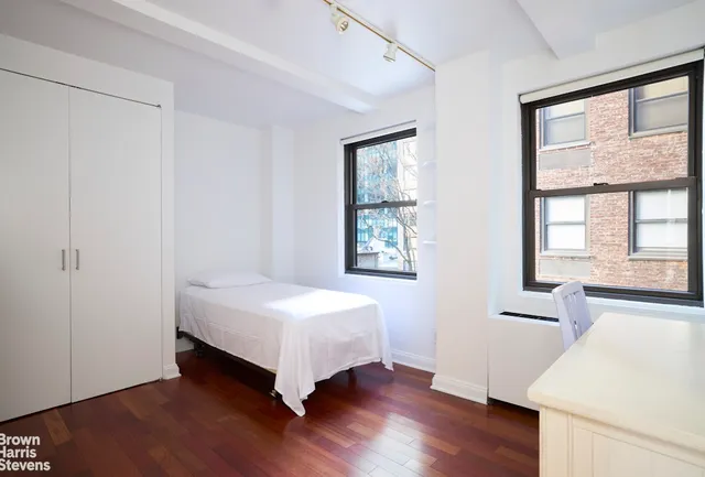 $1,395,000 | 235 East 49th Street, Unit 6BC | Midtown East