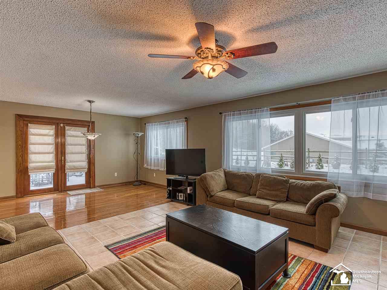 7632 Indian Road Temperance, MI 48182 - Photo 4 of 27 50031155-3.JPG