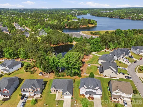 $359,900 | 743 Edenhall Drive, Columbia, SC 29229