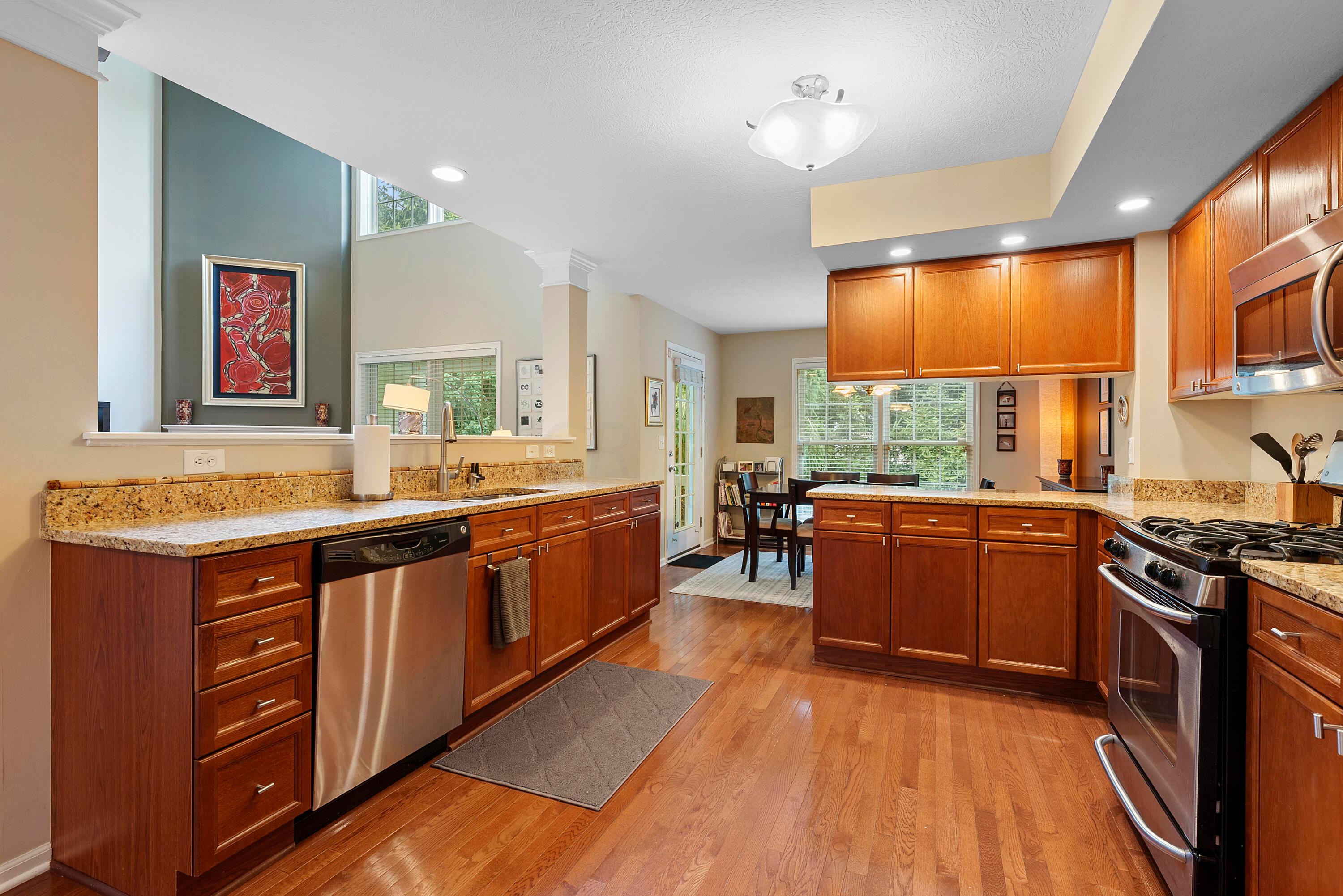 1213 Shagbark Road, Unit 21 Columbus, OH 43230 - Photo 12 of 44 DSC07689