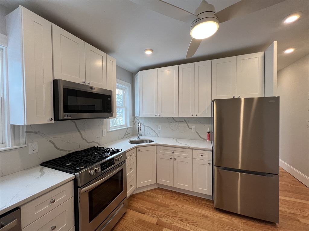 11 Burnham Street, Unit 2 Somerville, MA 02144 - Photo 6 of 30