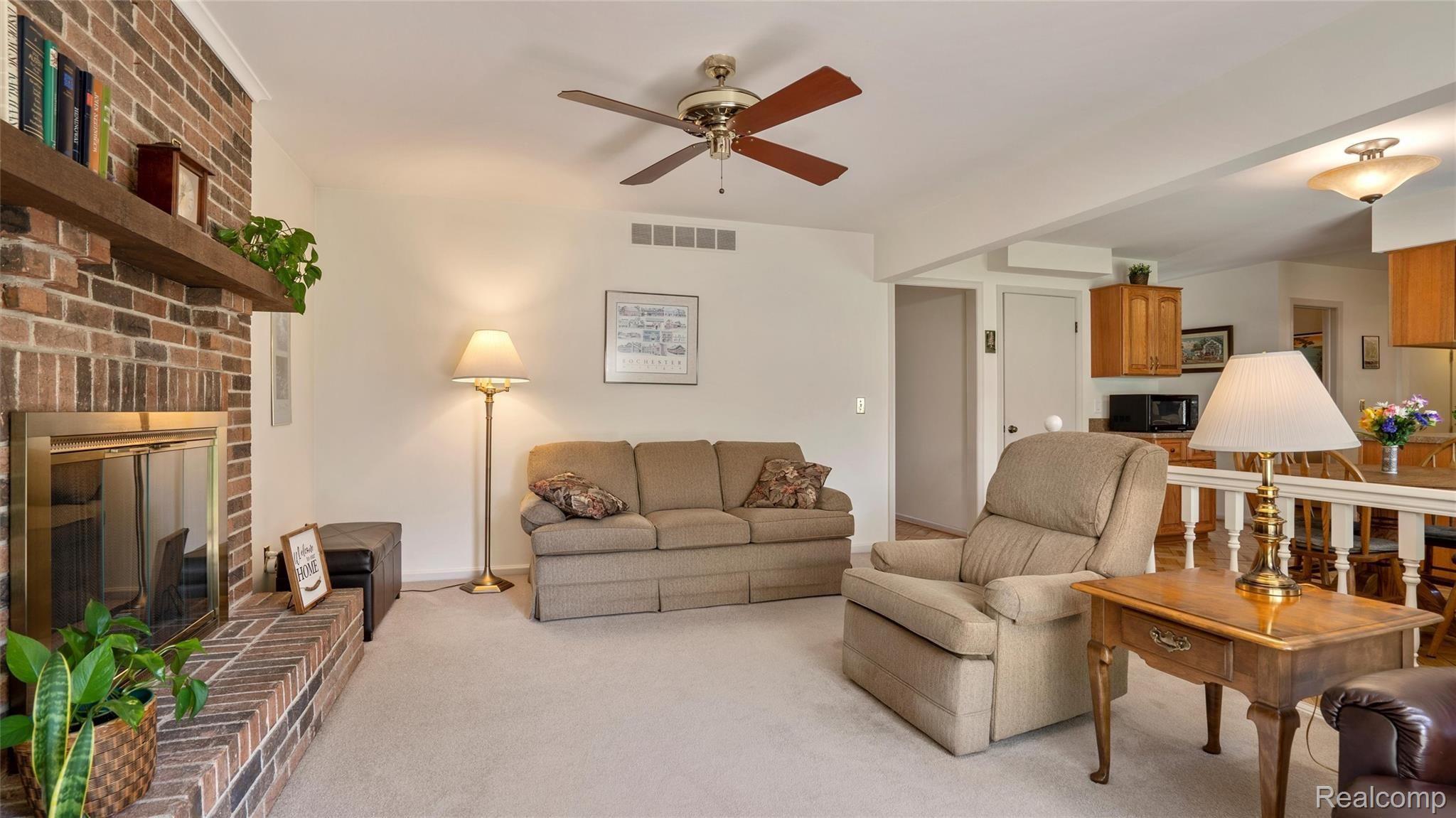 815 Dickson Lane Rochester, MI 48307 - Photo 24 of 32 24-DSC07699.jpg