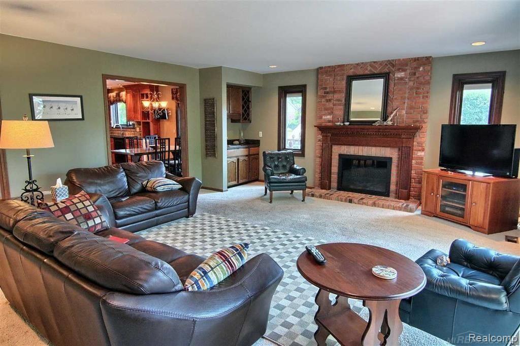 629 Snowmass Drive Rochester, MI 48309 - Photo 10 of 36 10.JPG