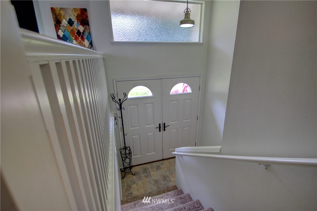 1919 Island View Road Oak Harbor, WA 98277 - Photo 3 of 25 Gallery Image 3