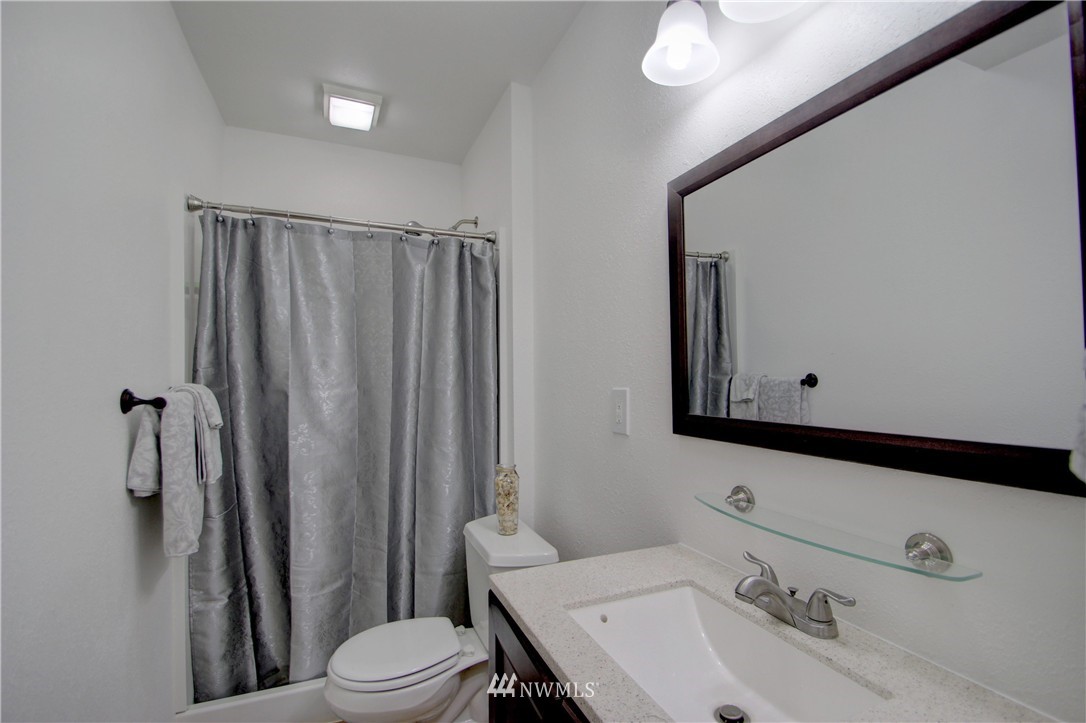 1919 Island View Road Oak Harbor, WA 98277 - Photo 21 of 25 Gallery Image 21