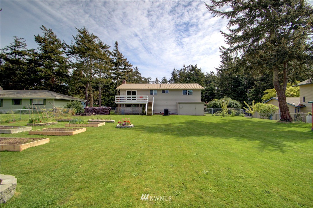 1919 Island View Road Oak Harbor, WA 98277 - Photo 23 of 25 Gallery Image 23