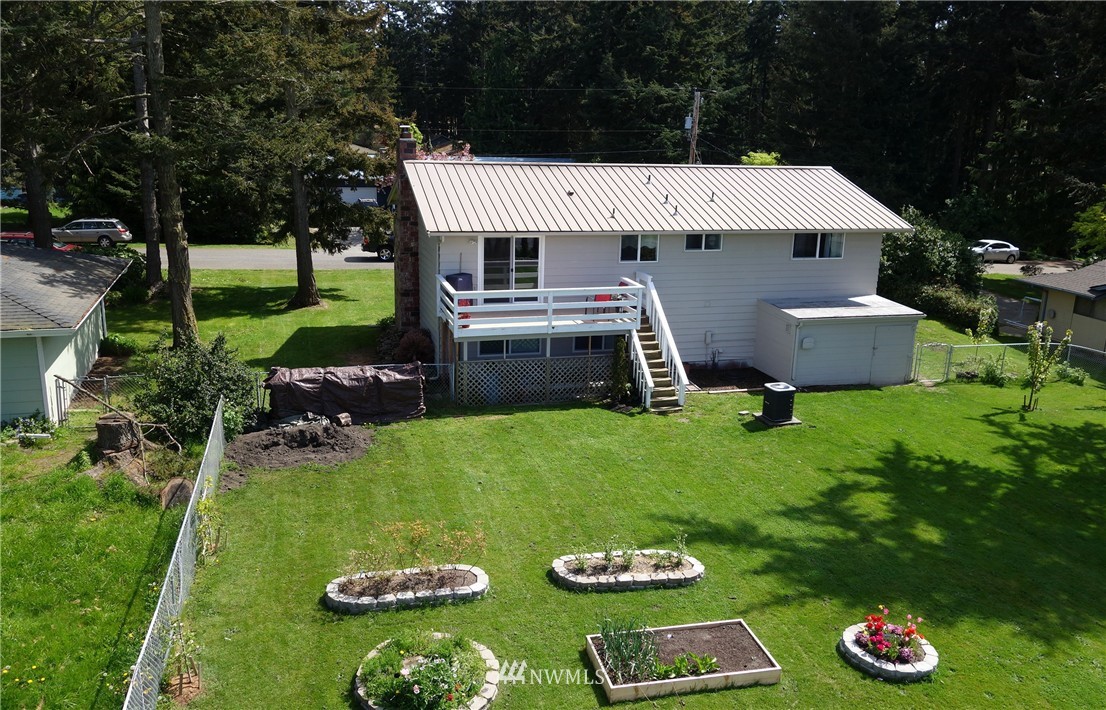 1919 Island View Road Oak Harbor, WA 98277 - Photo 25 of 25 Gallery Image 25