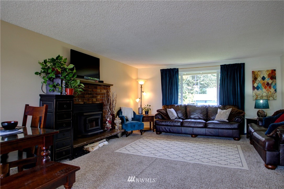 1919 Island View Road Oak Harbor, WA 98277 - Photo 5 of 25 Gallery Image 5