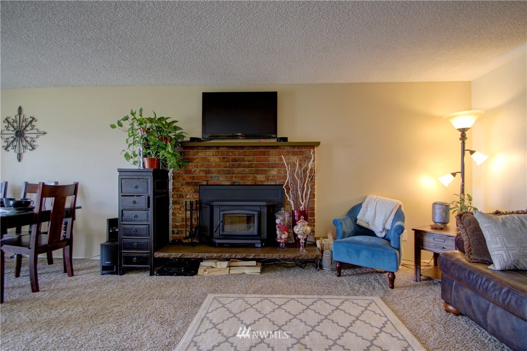 1919 Island View Road Oak Harbor, WA 98277 - Photo 10 of 25 Gallery Image 10