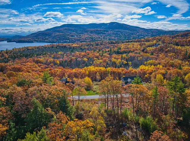 $1,095,000 | 30 Greystone Lane, Newbury, NH 03255