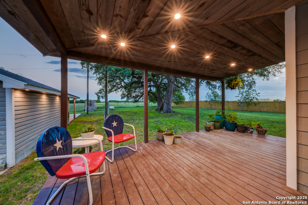 15592 Miller Road St. Hedwig, TX 78152 - Photo 23 of 47