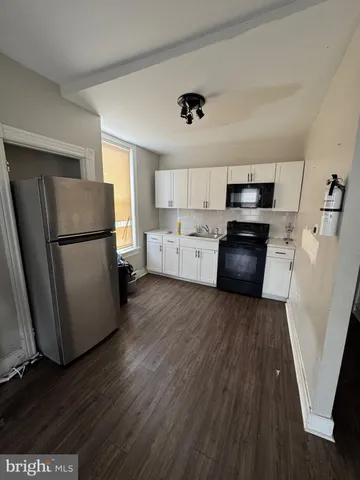 a view of a closet area