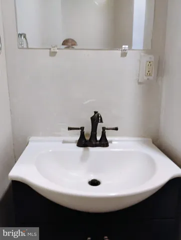 $325,000 | 5636 Arch Street, Philadelphia, PA 19139