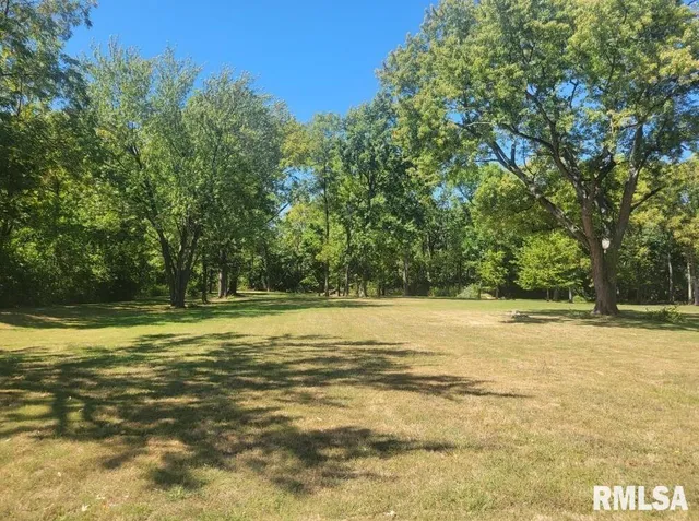 $36,000 | 125 West Lincoln Avenue, Nokomis, IL 62075