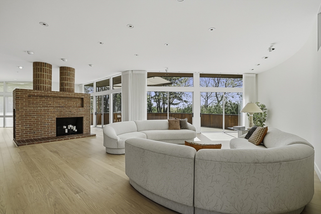 17 Deer Run Wayland, MA 01778 - Photo 14 of 42