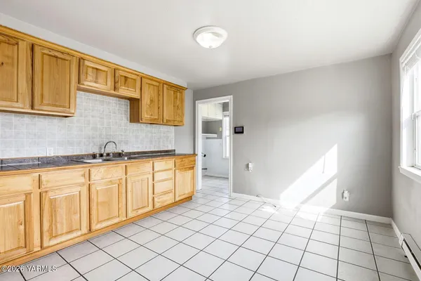 $310,000 | 906 West Entiat Avenue, Kennewick, WA 99336
